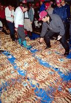 Season's first snow crab auction begins